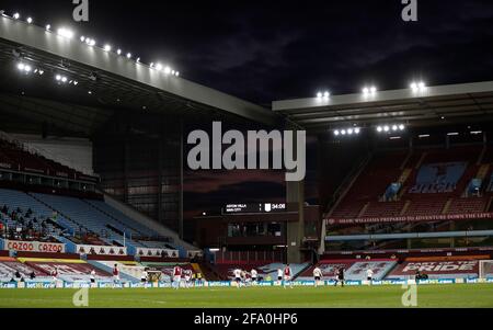 Birmingham, England, 21. April 2021. Gesamtansicht während des Spiels in der Premier League in Villa Park, Birmingham. Bildnachweis sollte lauten: Darren Staples / Sportimage Stockfoto