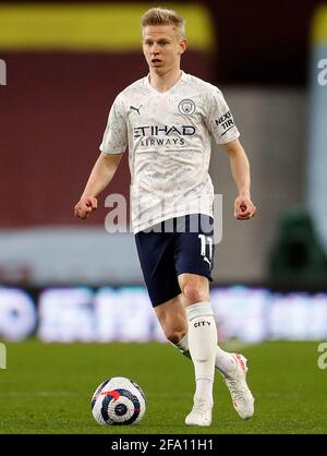 Birmingham, England, 21. April 2021. Oleksandr Zinchenko von Manchester City während des Spiels der Premier League in Villa Park, Birmingham. Bildnachweis sollte lauten: Darren Staples / Sportimage Stockfoto