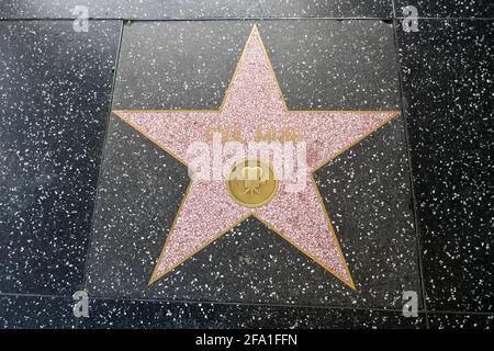 Hollywood, Kalifornien, USA 17. April 2021 EIN allgemeiner Blick auf die Atmosphäre von Paul Munis Star auf dem Hollywood Walk of Fame am 17. April 2021 in Hollywood, Kalifornien, USA. Foto von Barry King/Alamy Stockfoto Stockfoto