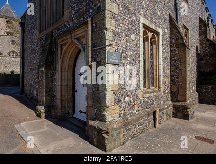 Arundel Priory in der Marktstadt Arundel an den South Downs in West Sussex, Großbritannien; St. Wilfrid's Priory wird nun für ältere Bewohner geführt Stockfoto