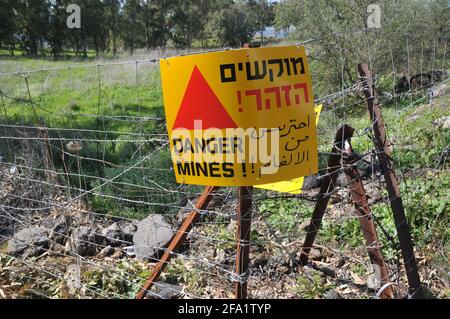 Tel Faher (oder Golani Lookout) ist ein ehemaliger syrischer Außenposten auf den Golanhöhen, der seit dem Sechstagekrieg 1967 von Israel besetzt wurde. Tel Fahe Stockfoto