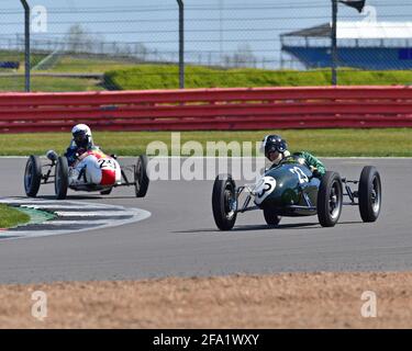 George Shackleton, Cooper Mk XI, gefolgt von Chris Wilson, Cooper Mk10, Formel 3, 500 Owners Association, VSCC Spring Start Meeting, 17. April Stockfoto