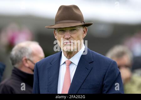 Aktenfoto vom 05-04-2021 von Aktenfoto vom 04-07-2020 von Pferdetrainer John Gosden. Ausgabedatum: Montag, 5. April 2021. Ausgabedatum: Ausgabedatum: Donnerstag, 22. April 2021. Waldkonig kann damit beginnen, sein ungenutztes Potenzial auszuschöpfen, indem er einen ersten Gruppenrennerfolg beim bet365 Gordon Richards Stakes bei Sandown erzielt. Siehe PA Geschichte FUSSBALL Tipps Freitag. Der Bildnachweis sollte Edward Whitaker/PA Wire lauten. Stockfoto