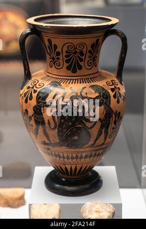 Rom. Italien. Attische Schwarzfigurenamphora, 530-500 v. Chr. Seite A (im Bild), Herakles kämpft mit Iolaus gegen die Hydra von Lerna. Seite B (siehe Alamy RE Stockfoto