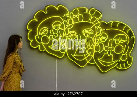 London, Großbritannien. April 2021. Tschabalala Self, Wash N' Set (Gelb), 2019, Schätzung: £40,000-60,000 - Bonhams Contemporary Art Sale Preview in Bonhams New Bond Street, London. Der Verkauf findet am 27. April in London statt. Kredit: Guy Bell/Alamy Live Nachrichten Stockfoto