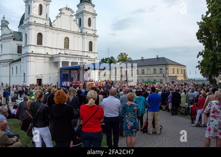 Chelm, Lubelskie, Polen - 07. September 2019: Feierlicher Ablass unter Beteiligung von Bischof Jozef Wrobel und den vielen Gläubigen Stockfoto