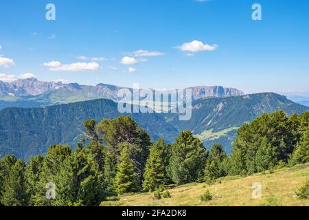 Blick auf die Alpen in den Dolomiten Stockfoto