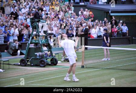 WIMBLEDON TENNIS CHAMPIONSHIPS 2008. 7. TAG 30/6/2008 UND MURRAY NACH DEM SIEG GEGEN R.GASQUET. BILD DAVID ASHDOWN Stockfoto