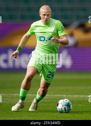 Wolfsburg, Deutschland. April 2021. Fußball, Bundesliga, Matchday 29, VfL Wolfsburg - Bayern München, Volkswagen Arena: Xaver Schlager in Wolfsburg. Quelle: Michael Sohn/AP-POOL/dpa/Alamy Live News Stockfoto