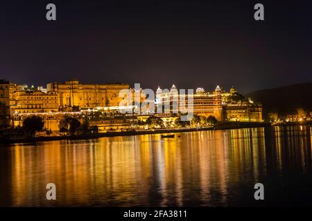 City Palace, Udaipur während Diwali Stockfoto