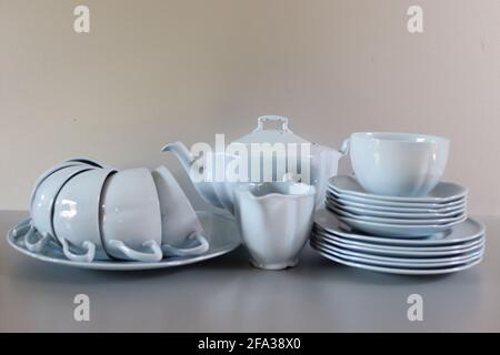 'Graydown' sehr alter Markenname für Keramikprodukte, hergestellt in England, dieses Teeset, das 1953 in Sri Lanka gekauft wurde. Es ist immer noch in gutem Zustand. Stockfoto