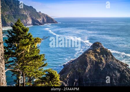 Heceta Head Lighthouse State Park malerische Sicht in Florence, Oregon Stockfoto