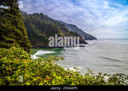 Heceta Head Lighthouse State Park malerische Sicht in Florence, Oregon Stockfoto