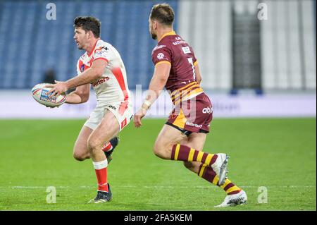 Huddersfield, England - 22. April 2021 - Lachlan Coote von St. Helens in Aktion während der Rugby League Betfred Super League Runde 4 Huddersfield Giants vs St. Helens im John Smith's Stadium, Huddersfield, Großbritannien Stockfoto