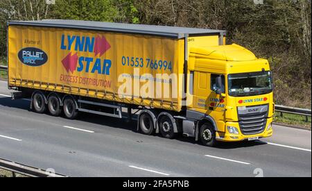 Lynn Star Palettenförderer Lieferwagen, LKW, Schwerlastfahrzeuge, Transport, LKW, Frachtführer, DAF Vehicle, Europäische Nutztransportindustrie LKW, M6 in Manchester, Großbritannien Stockfoto