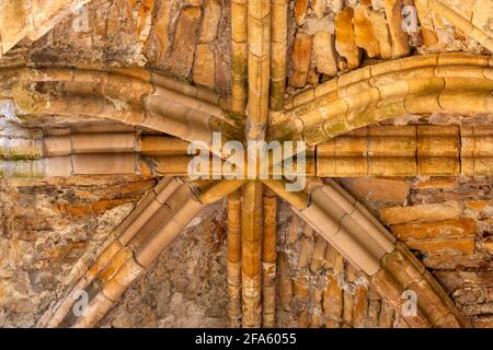 KINLOSS ABBEY MORAY SCHOTTLAND DER BLICK AUF DAS INNENDACH VAULTING Stockfoto