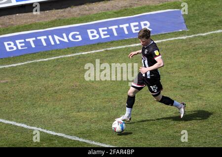 Grimsby Town Mittelfeldspieler Harry Clifton (15) während des Spiels der Sky Bet League 2 zwischen Grimsby Town und Bolton Wanderers im Blundell Park, Cleethorpes, Stockfoto