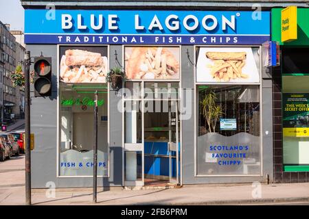 Dieser Fisch- und Chipshop ist dauerhaft geschlossen. Blue Lagoon Fish and Chip-Geschäft, Kreuzung von Bath Street und West Nile Street, Glasgow, Schottland, Großbritannien Stockfoto