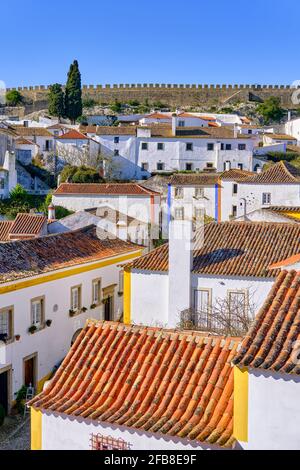 Obidos, ein traditionelles mittelalterliches Dorf, das im 12. Jahrhundert in die Moore gebracht wurde. Portugal Stockfoto