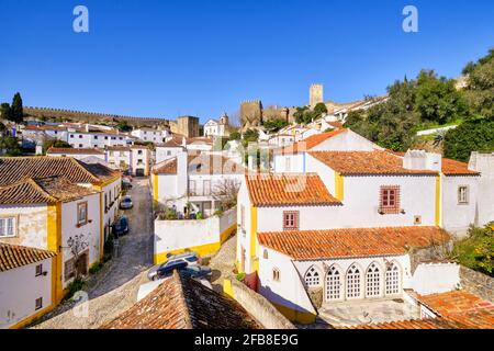 Obidos, ein traditionelles mittelalterliches Dorf, das im 12. Jahrhundert in die Moore gebracht wurde. Portugal Stockfoto
