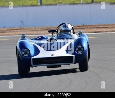 Richard Tyzack, Nick Taylor, Kellison J4R, A sind im Sonnenschein unterwegs, FiSCAR, Hawthorn Trophy Cars, GP Itala Trophy Race Meeting, Silverstone, No Stockfoto