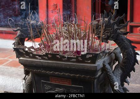 Hanoi, Vietnam - 06. Januar 2017: Eine Steinstatue in einem Tempel von Hanoi Stockfoto