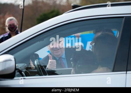 Inverness, Schottland, Großbritannien. April 2021. IM BILD: Alex Salmond will stellt Alba-Kandidaten vor: Kirk Torrance, Craig Berry, Josh Robertson und Judith Reid. Vor der Einführung sagte Herr Salmond: „Ich freue mich, ein starkes Team talentierter und engagierter Kandidaten vorstellen zu können, die alle fest in ihren lokalen Gemeinschaften verwurzelt sind. „ALBA hat diese Woche mit dem Start unseres Manifests gezeigt, dass wir die Ideen haben, um die wirtschaftliche Erholung in den Highlands und Inseln anzukurbeln. Quelle: Colin Fisher/Alamy Live News Stockfoto