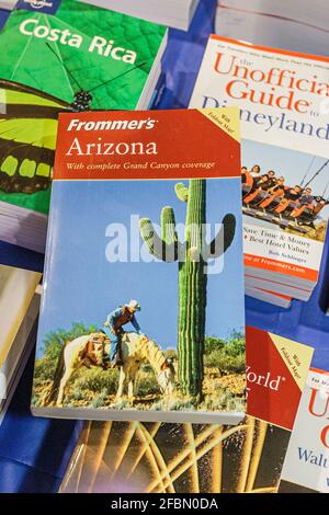 Miami Florida, Coconut Grove Convention Center, Miami Herald Travel Expo, Frommer's Arizona Annual Travel Guide books, Stockfoto