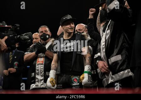 Zagarolo, Italien. April 2021. Mannschaftsfeier von Magnesi während der Super Feather IBO 2021 Weltmeisterschaft - Michael Magnesi vs Khamyle Bulana, Boxen in Zagarolo, Italien, 23 2021. April Quelle: Independent Photo Agency/Alamy Live News Stockfoto