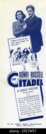 ROBERT DONAT und ROSALIND RUSSELL in DER ZITADELLE 1938 Regisseur KING VIDOR Roman A.J. Cronin Drehbuch Ian Dalrymple Frank Wead und Elizabeth Hill zusätzlicher Dialog Emlyn Williams Produzent Victor Saville Metro Goldwyn Mayer British Studios Stockfoto