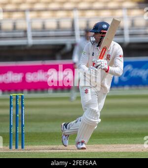 Edgbaston, Birmingham, Großbritannien. 24. April 2021, Alastair Cook von Essex bei einem LV= Insurance County Championship-Spiel zwischen Warwickshire und Essex. Credit Nigel Parker/Alamy Live News Stockfoto