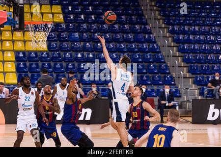 Kevin Pangos von Zenit St. Petersburg während der Turkish Airlines EuroLeague, Playoffs Spiel 2 Basketballspiel zwischen FC Barcelona und Zenit St. Petersburg am 23. April 2021 im Palau Blaugrana in Barcelona, Spanien - Foto Javier Borrego / Spanien DPPI / DPPI / LiveMedia Stockfoto