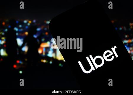 Polen. November 2020. In dieser Abbildung ist ein Logo der Uber-Unternehmens-App auf einem Smartphone zu sehen. Kredit: Filip Radwanski/SOPA Images/ZUMA Wire/Alamy Live Nachrichten Stockfoto