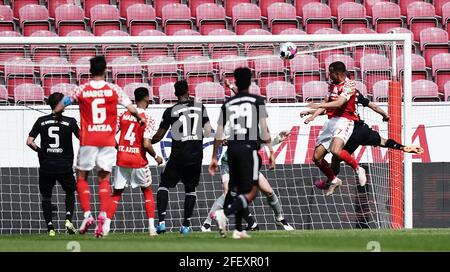 Stadt Mainz, Deutschland. 24. April 2021. firo: 24.04.2021 Fußball: Fußball: 1. Bundesliga, Saison 2020/21 FSV FSV Mainz 05 - FCB FC Bayern München München München 2: 0 Tor, von links nach rechts Benjamin Pavard, Danny Latza, Jeremiah St. Juste, Jerome Boateng, Kingsley Coman, Goalschuetze Robin Quaison (Mainz), Thomas Mueller (Bayern) Credit: Thorsten Wagner/Witters/POOL/via firoportphoto KEIN sekundärer Re- (Verkauf) innerhalb von 48 Stunden nach dem Kick-off (Nutzung weltweit/dpa/Alamy Live News) Stockfoto