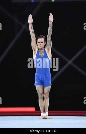 Basel, Schweiz. April 2021. Nicola Bartolini am Boden (Italien) während der künstlerischen Gymanstik 2021 Europameisterschaft - Finale, Gymnastik in Basel, Schweiz, April 24 2021 Quelle: Independent Photo Agency/Alamy Live News Stockfoto