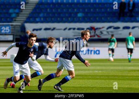 HEERENVEEN, NIEDERLANDE - 24. APRIL: Siem de Jong vom SC Heerenveen während des niederländischen Eredivisie-Spiels zwischen SC Heerenveen und PEC Zwolle in der Abe Lenstr Stockfoto