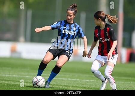 Mialn, Italien. April 2021. Flaminia Simonetti (#20 Inter) während des Halbfinals des Italienischen Cups, dem zweiten Beinspiel zwischen dem AC Mailand und dem FC Internazionale im Sportzentrum Vismara (Mailand), Italien Quelle: SPP Sport Pressefoto. /Alamy Live News Stockfoto