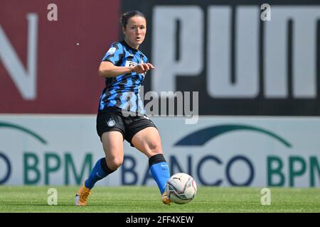 Mialn, Italien. April 2021. Eva Bartonova (#6 Inter) während des Halbfinals des Italienischen Cups, dem zweiten Beinspiel zwischen dem AC Mailand und dem FC Internazionale im Sportzentrum Vismara (Mailand), Italien Quelle: SPP Sport Pressefoto. /Alamy Live News Stockfoto