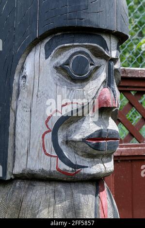 Eagle totem, Quw'utsun' Kultur- und Konferenzzentrum, Duncan, British Columbia, Kanada Stockfoto