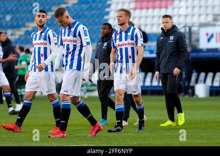 HEERENVEEN, NIEDERLANDE - 24. APRIL: Siem de Jong vom SC Heerenveen während des niederländischen Eredivisie-Spiels zwischen SC Heerenveen und PEC Zwolle in der Abe Lenstr Stockfoto