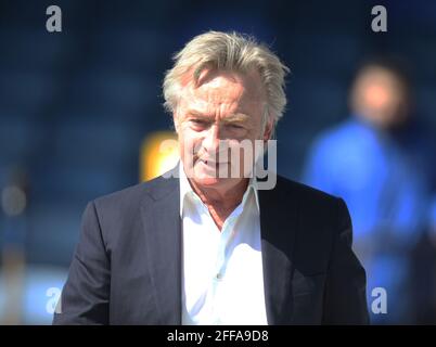 Southend, Großbritannien. April 2021. SOUTHEND, ENGLAND - 24. APRIL: Ron Martin Vorsitzender von Southend Unitedwährend der Sky Bet League Two zwischen Southend United und Leyton Orient im Roots Hall Stadium, Southend, Großbritannien am 24. April 2021 Credit: Action Foto Sport/Alamy Live News Stockfoto