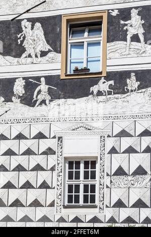 Die Sgraffiti oder Graffiti Ritter Haus auf dem Stadtplatz, Mikulov, Tschechische Republik Stockfoto