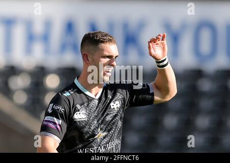 Swansea, Großbritannien. April 2021. George nördlich der Ospreys schaut auf. Guinness Pro14 Rainbow Cup Spiel, Ospreys gegen Cardiff Blues im Liberty Stadium in Swansea, South Wales am Samstag, 24. April 2021. Bild von Andrew Orchard/Andrew Orchard Sports Photography/Alamy Live News Kredit: Andrew Orchard Sports Photography/Alamy Live News Stockfoto