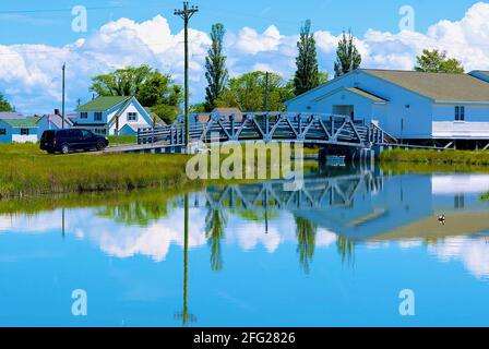 Tangier, Virginia, USA - 21. Juni 2020: Die Krabbenfischerei ist die Hauptindustrie dieses beliebten Touristenorts in der Mitte der Ches-apeake-Bucht. Stockfoto