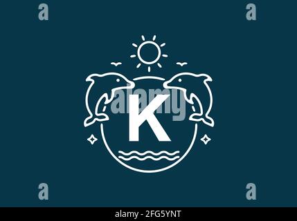 Weiße blaue Farbe des Anfangsbuchstabens K bei Delphin und ocean Frame-Design Stock Vektor