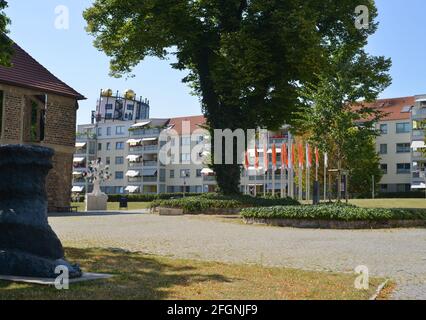 Magdeburg Deutschland 08-23-2019 Kunstmuseum und Blick auf das Hundertwasser Gebäude Stockfoto