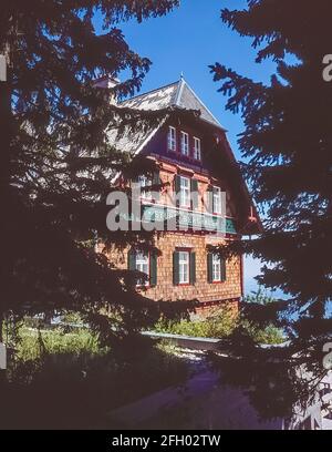 Österreich. Dies ist die Stubenberghaus Berghütte in der Nähe der Stadt Graz. Das Refugium gehört zum OeAV Alpenverein und ist eines seiner östlichsten Objekte. Graz ist die zweitgrößte Stadt Österreichs in der Steiermark im Südosten Österreichs, nicht weit von der Grenze zu Slowenien. Stockfoto