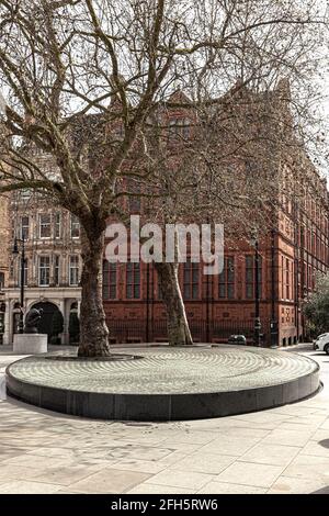 Silence, Wasserinstallation von Tadao Ando, The Connaught Hotel, Carlos Place, Mayfair, London, England, Großbritannien. Stockfoto