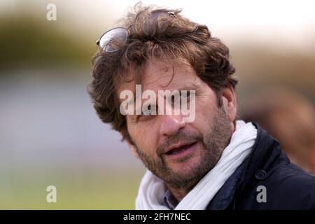 Arsenal-Manager Joe Montemurro wird nach dem Spiel der FA Women's Super League im Meadow Park, Borehamwood, interviewt. Bilddatum: Sonntag, 25. April 2021. Stockfoto