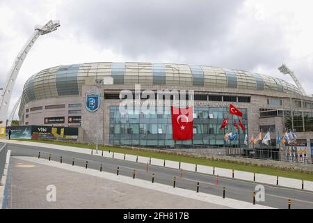 ISTANBUL, TÜRKEI - 25. APRIL: Gesamtansicht des Basaksehir Fatih Terim Stadions, Heimstadion von Istanbul Basaksehir während des Super Lig Spiels zwischen Istanbul B Stockfoto
